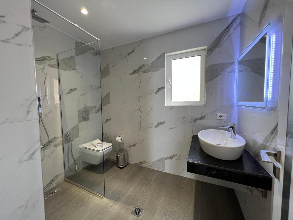 Dani'S Apartments Sarande Exterior photo